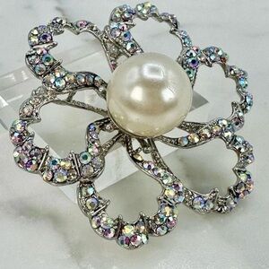 Big Y&J Signed Pearl Rhinestone Flower Brooch Pin Pendant AB Iridescent Retro